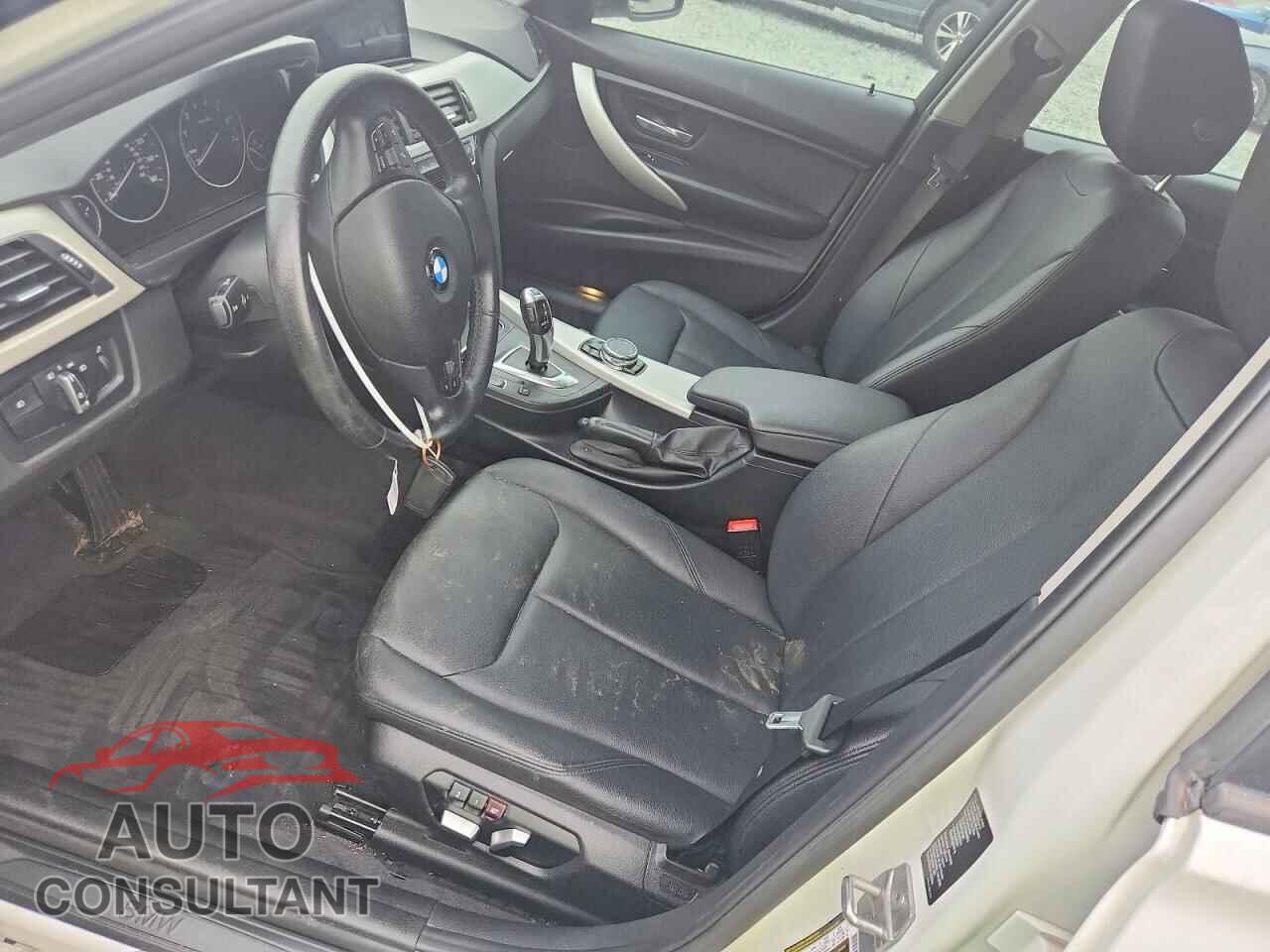 BMW 320 XI 2016 - WBA8E5G53GNU19747