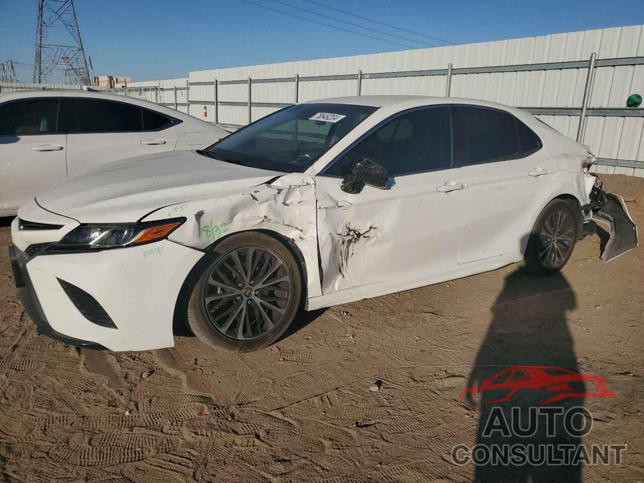 TOYOTA CAMRY 2018 - JTNB11HK4J3038344
