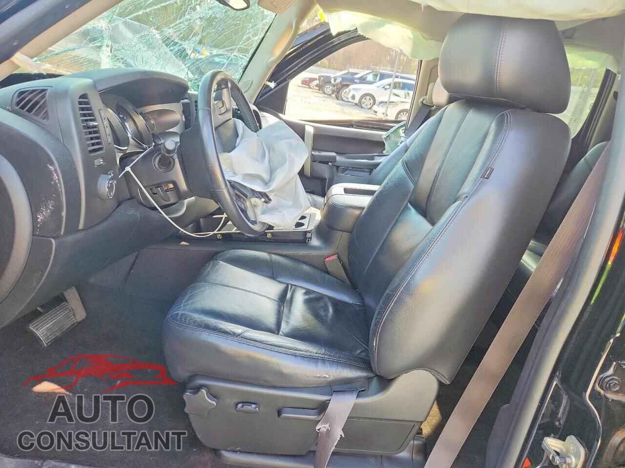 CHEVROLET SILVERADO 2011 - 3GCPCSE09BG213909