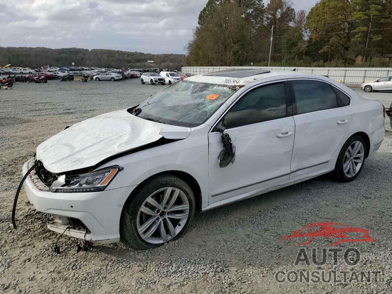 VOLKSWAGEN PASSAT 2018 - 1VWCA7A35JC017563