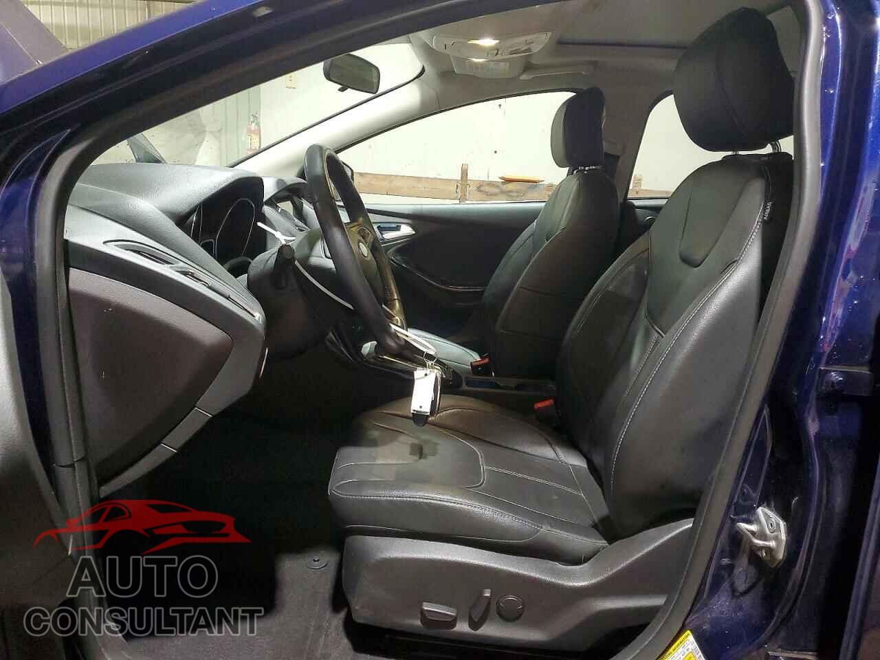 FORD FOCUS 2017 - 1FADP3N27HL326824