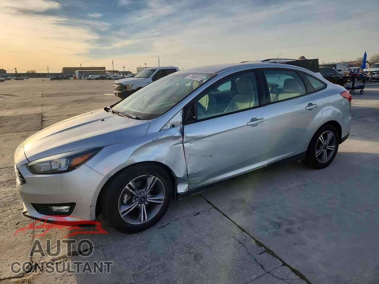 FORD FOCUS 2017 - 1FADP3FE8HL244688