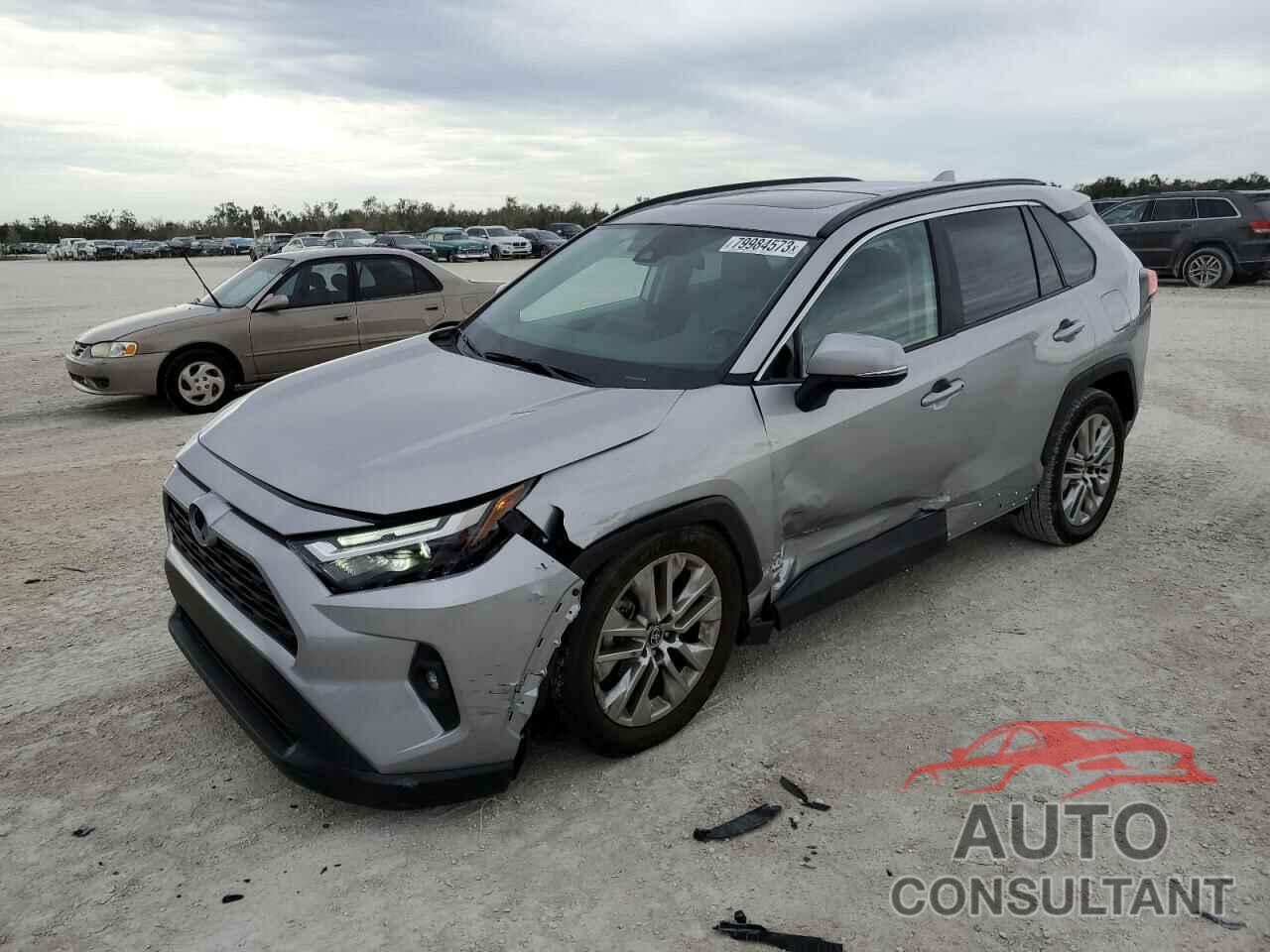 TOYOTA RAV4 2022 - 2T3C1RFV3NC187028