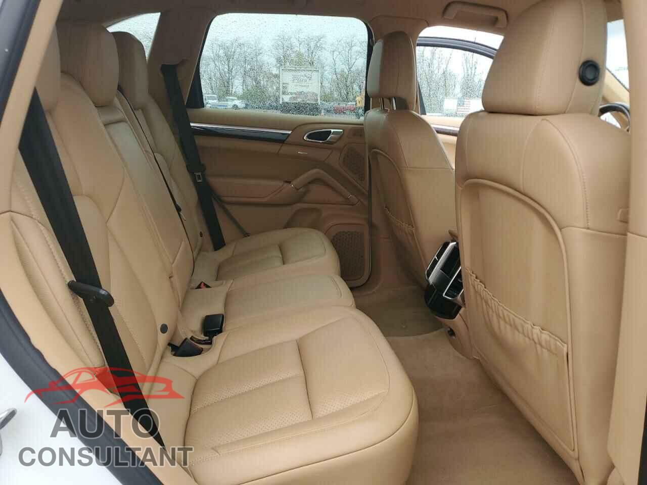 PORSCHE CAYENNE 2016 - WP1AA2A22GLA00599