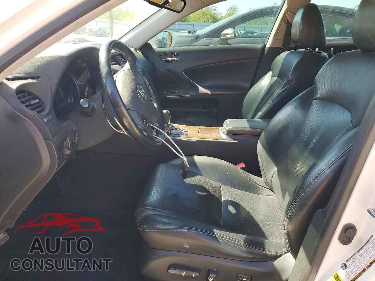 LEXUS IS 2009 - JTHBK262695089417