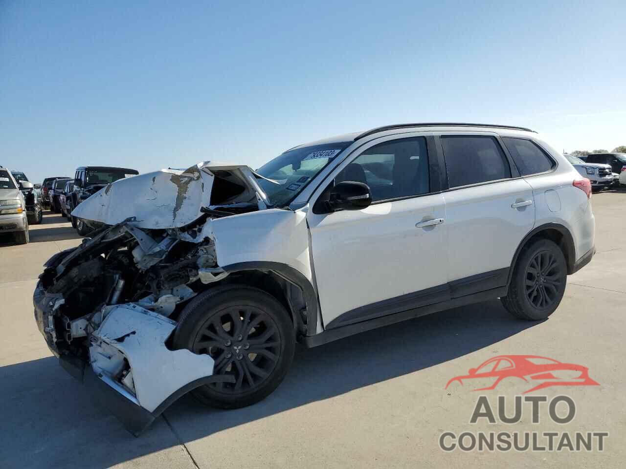 MITSUBISHI OUTLANDER 2018 - JA4AD3A35JZ022179