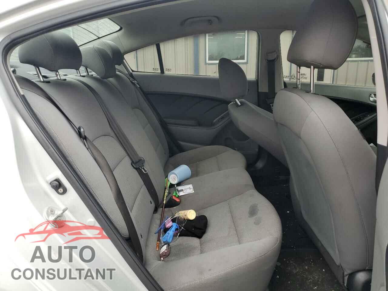 KIA FORTE 2018 - 3KPFK4A79JE257531