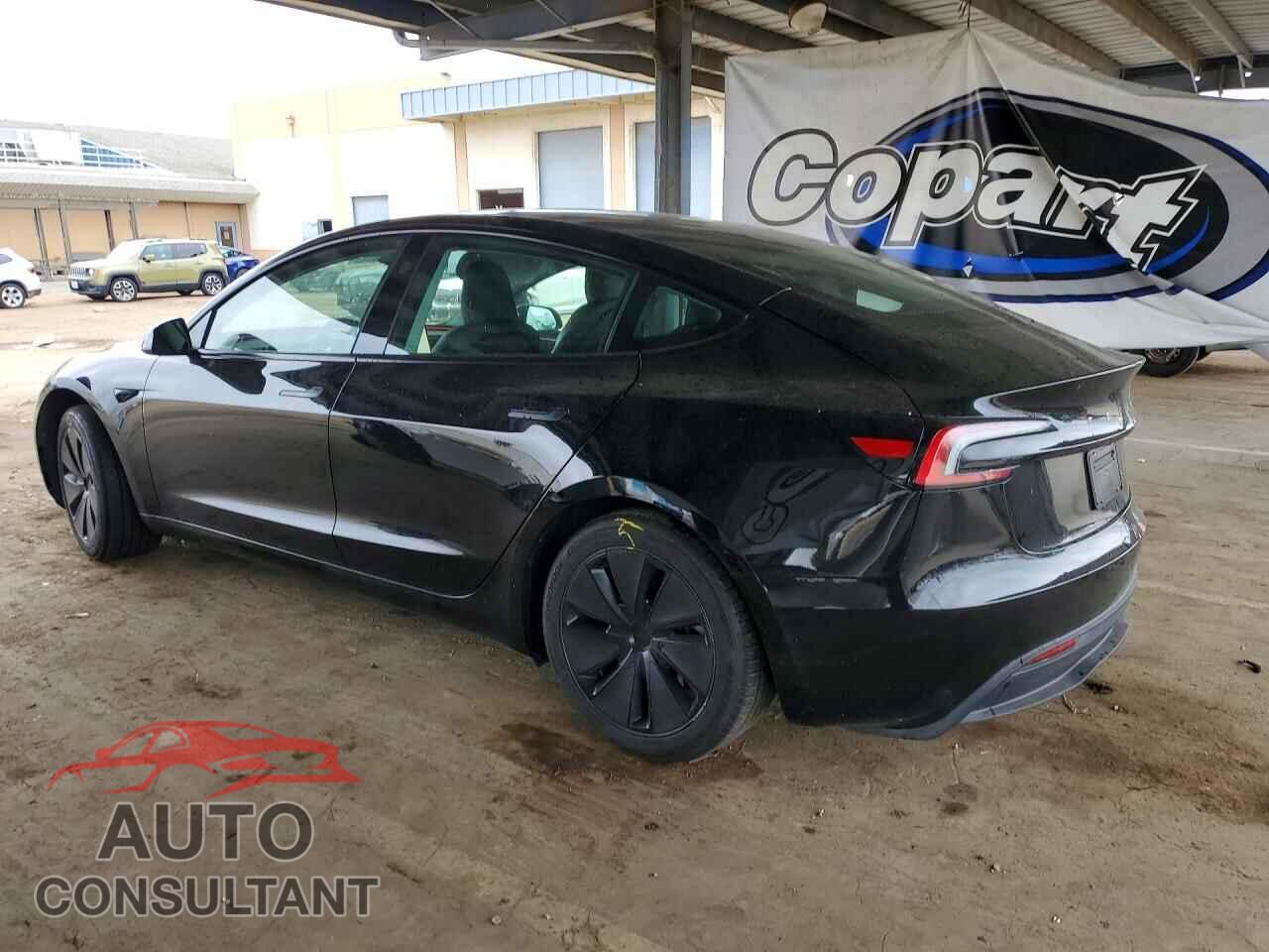 TESLA MODEL 3 2024 - 5YJ3E1EA8RF786084