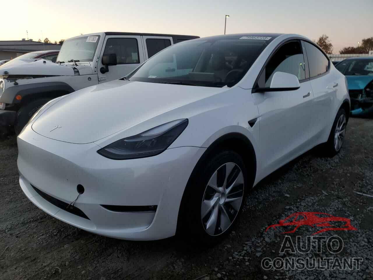 TESLA MODEL Y 2023 - 7SAYGDEE6PF748499