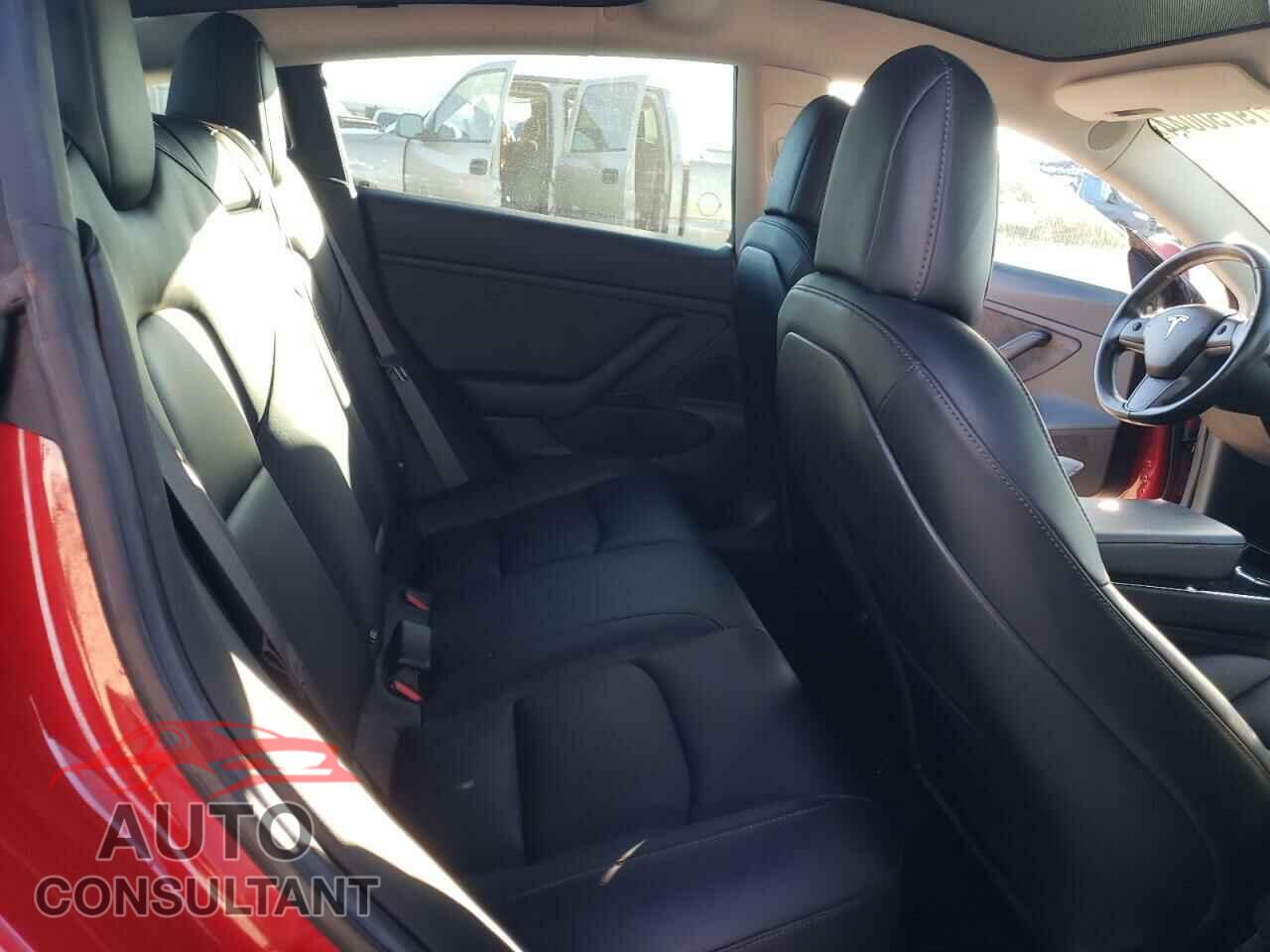 TESLA MODEL 3 2018 - 5YJ3E1EA5JF051437
