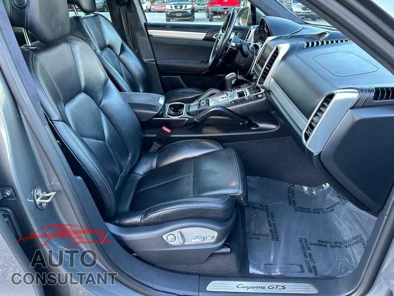 PORSCHE CAYENNE 2016 - WP1AD2A25GLA71514