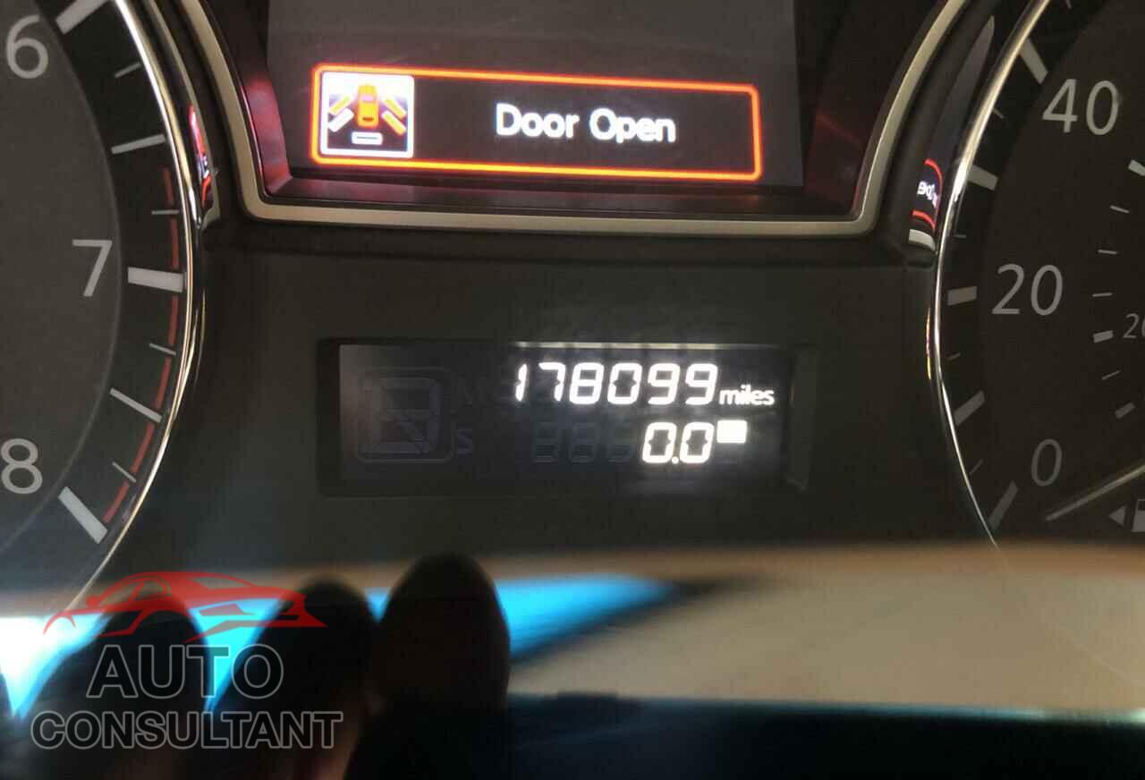 NISSAN PATHFINDER 2014 - 5N1AR2MM6EC673024