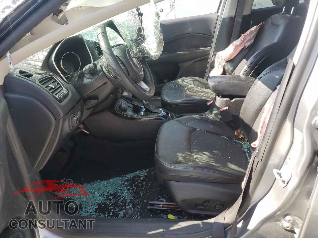 JEEP COMPASS 2018 - 3C4NJDBB3JT453512