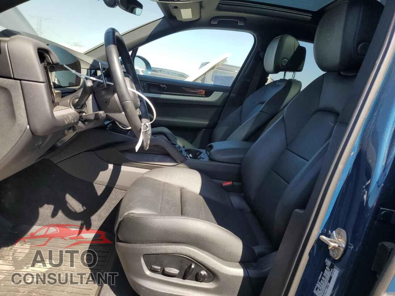 PORSCHE CAYENNE 2024 - WP1AA2AY5RDA11193