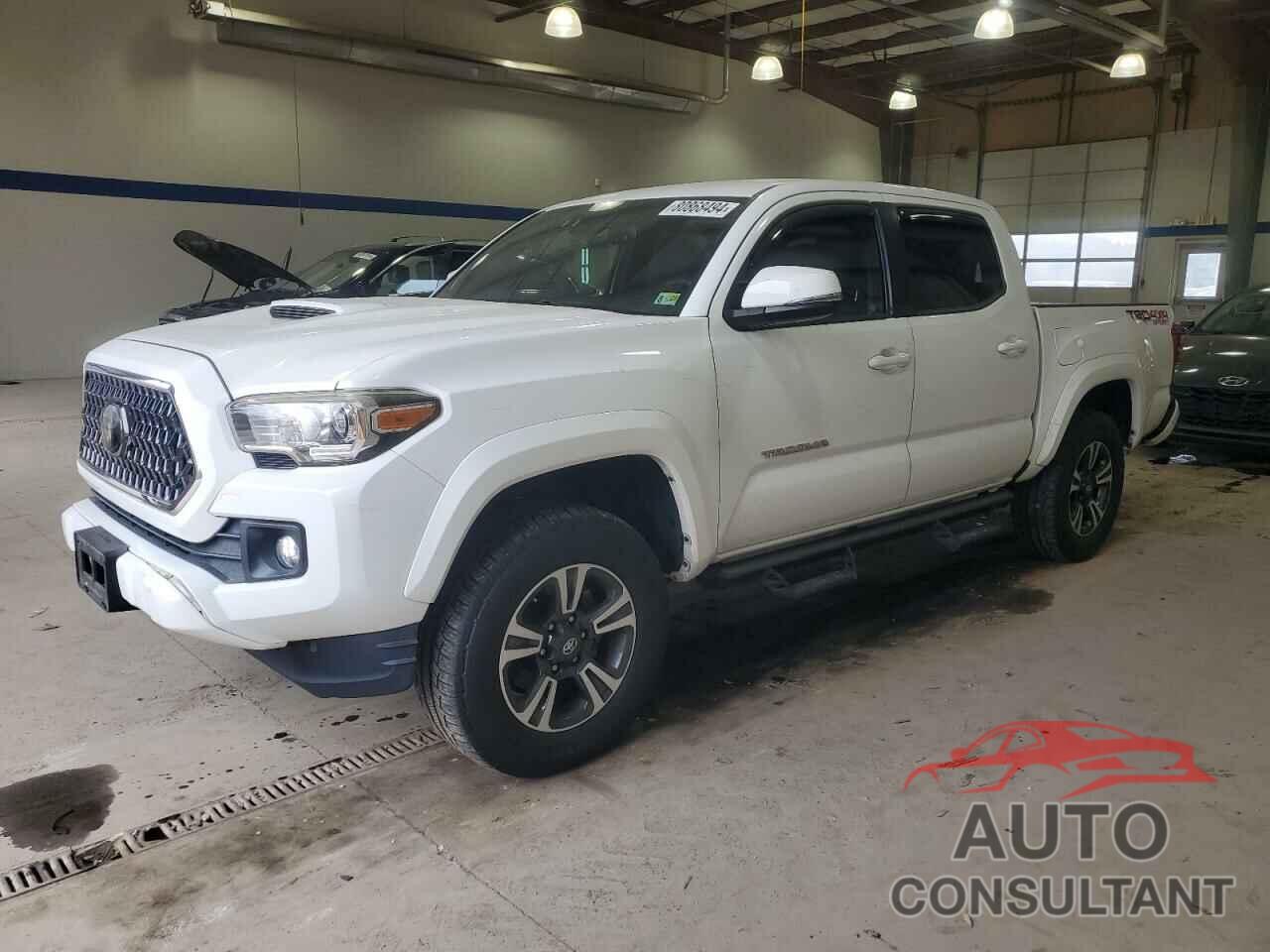 TOYOTA TACOMA 2018 - 5TFCZ5AN3JX156651