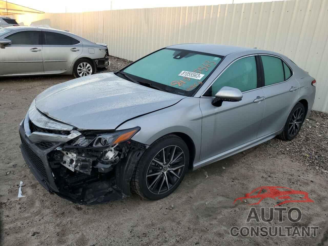 TOYOTA CAMRY 2021 - 4T1G11AK8MU409861