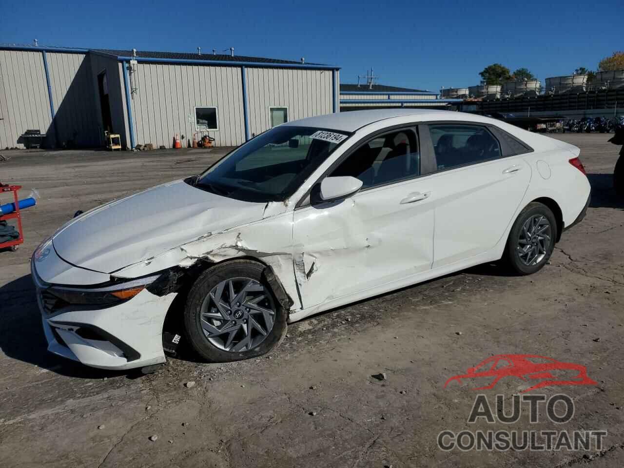 HYUNDAI ELANTRA 2024 - KMHLM4DG7RU847857