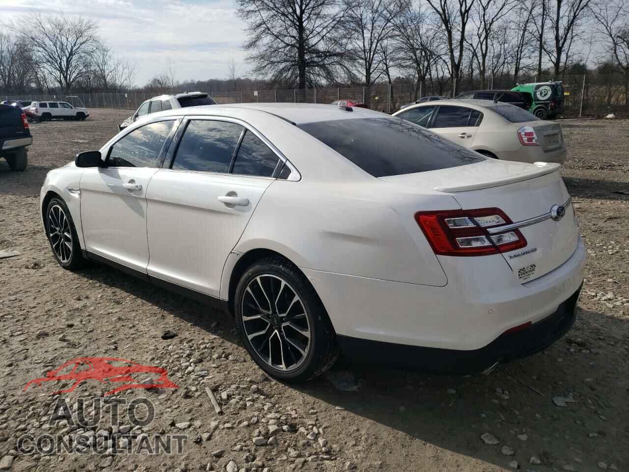 FORD TAURUS 2018 - 1FAHP2J83JG128973