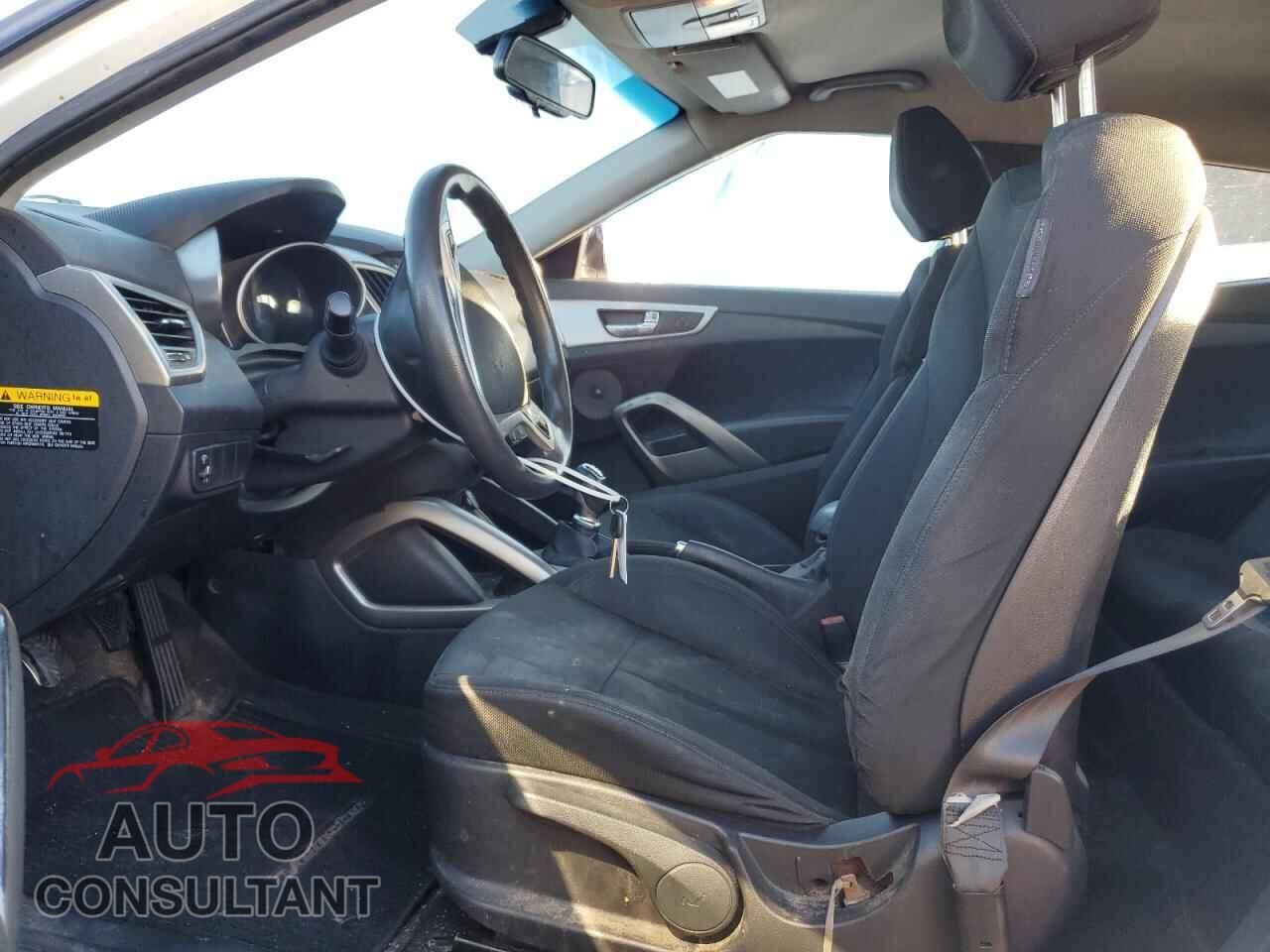 HYUNDAI VELOSTER 2013 - KMHTC6AD6DU180586