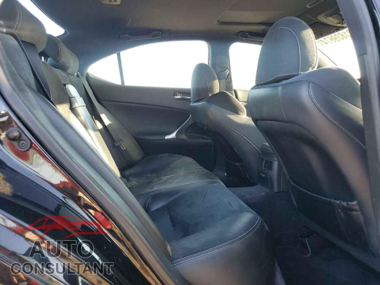 LEXUS IS 2011 - JTHBF5C22B5140881