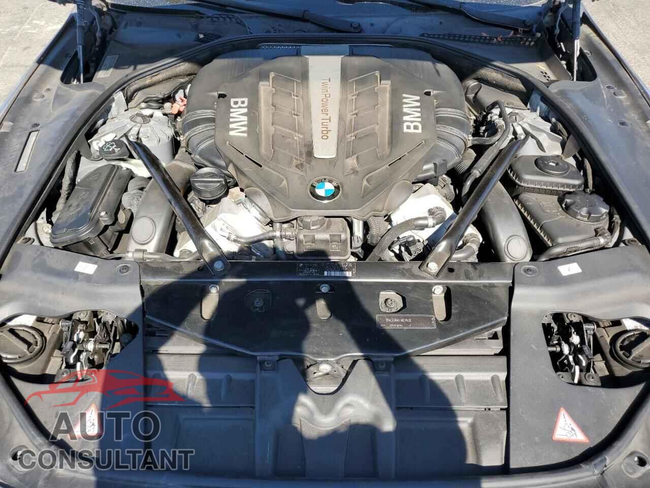 BMW 6 SERIES 2012 - WBALZ3C56CDL71024