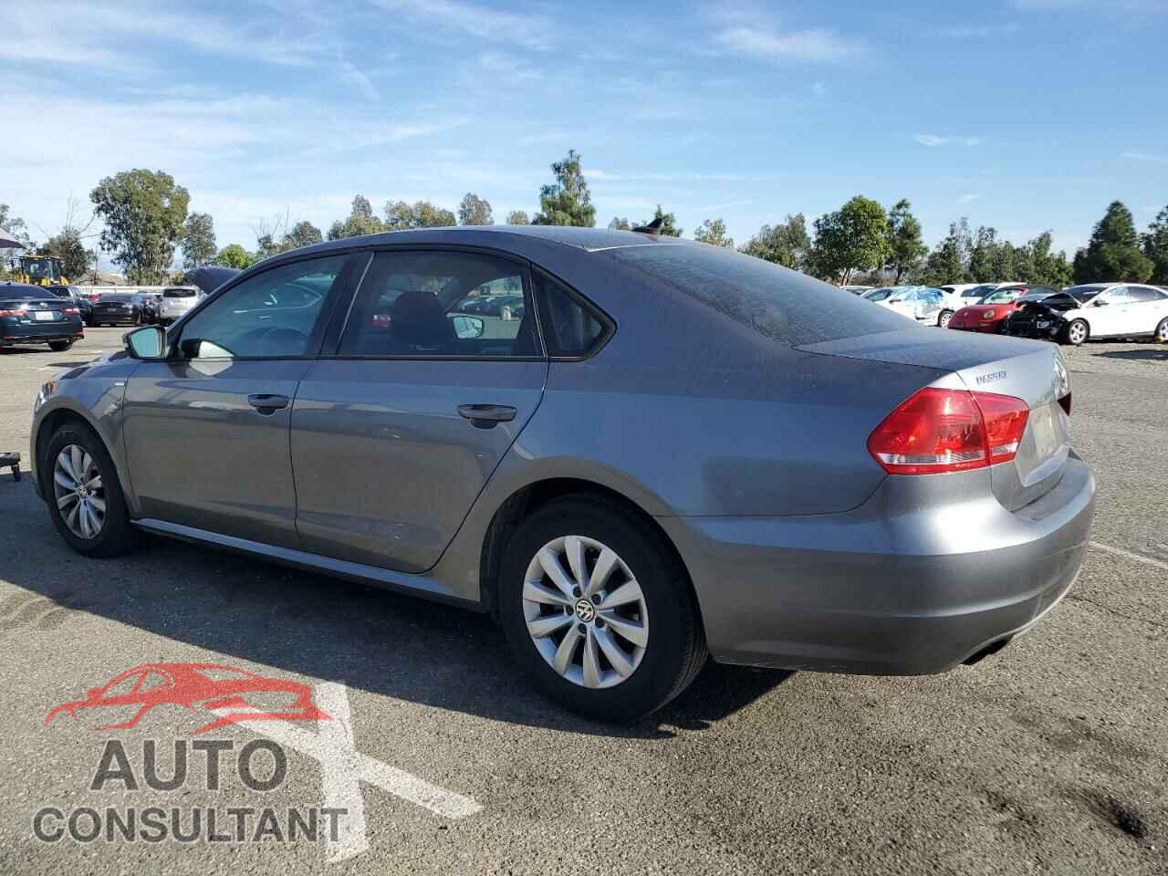 VOLKSWAGEN PASSAT 2015 - 1VWAT7A33FC061330