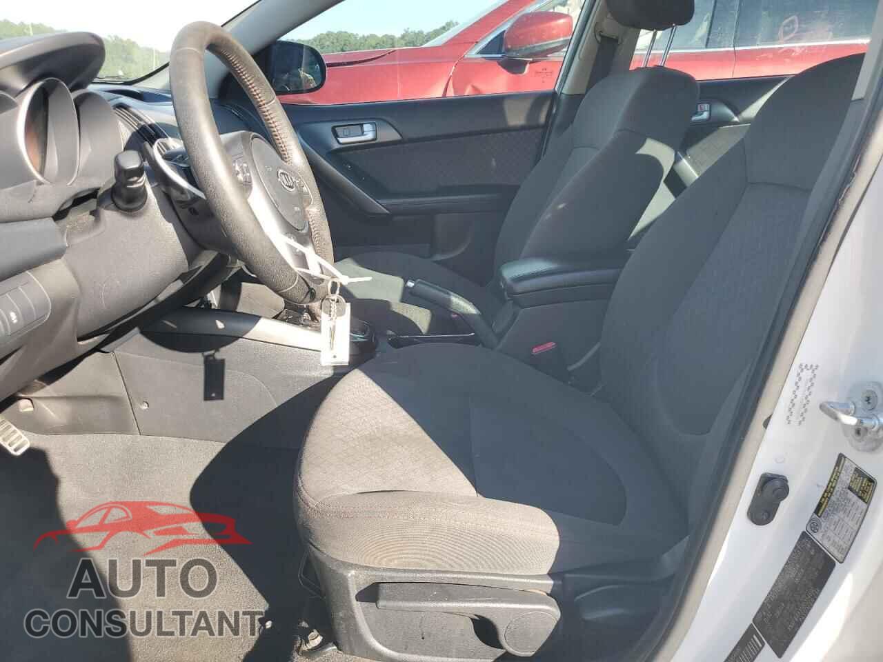 KIA FORTE 2011 - KNAFW4A35B5354690