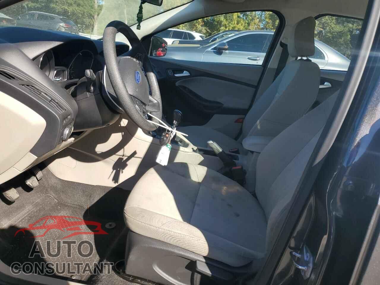 FORD FOCUS 2017 - 1FADP3FE3HL310306