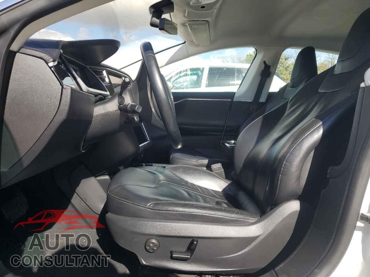 TESLA MODEL S 2013 - 5YJSA1AC1DFP10780