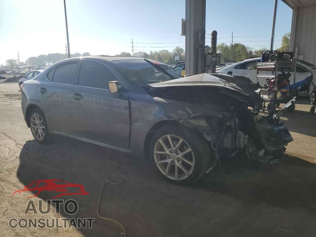 LEXUS IS 2012 - JTHCF5C28C5053427