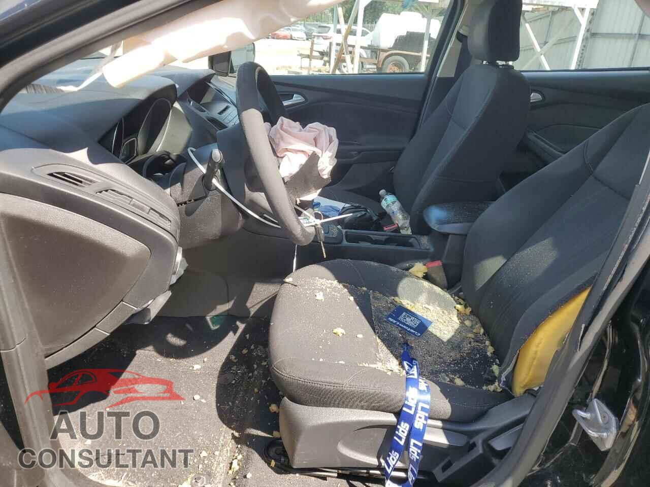 FORD FOCUS 2016 - 1FADP3F22GL342751