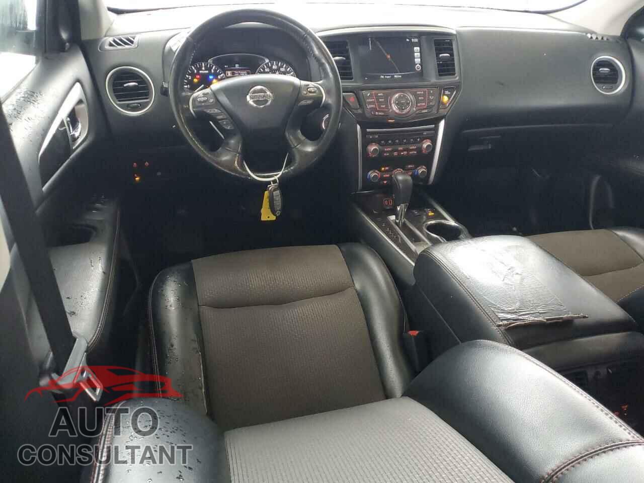 NISSAN PATHFINDER 2019 - 5N1DR2MN2KC620449