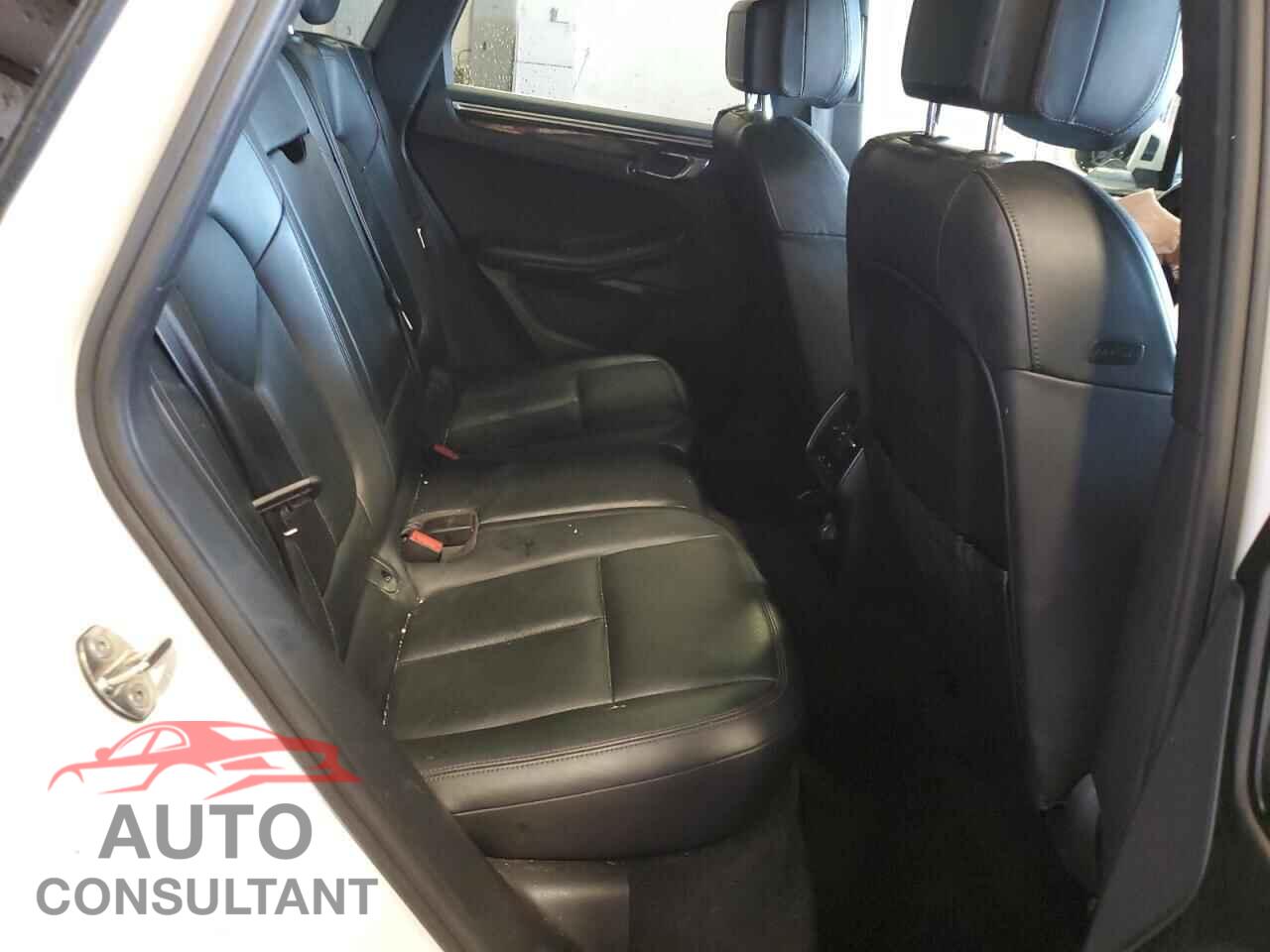 PORSCHE MACAN 2016 - WP1AB2A52GLB54768