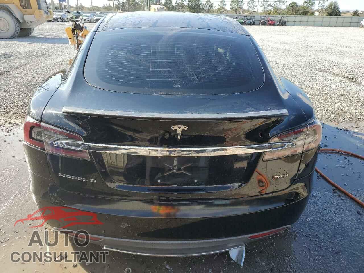 TESLA MODEL S 2013 - 5YJSA1DP7DFP14136