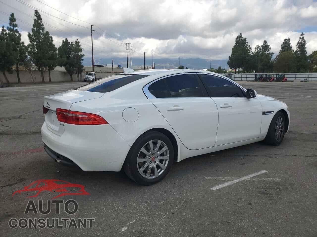 JAGUAR XE 2019 - SAJAR4FX5KCP49935