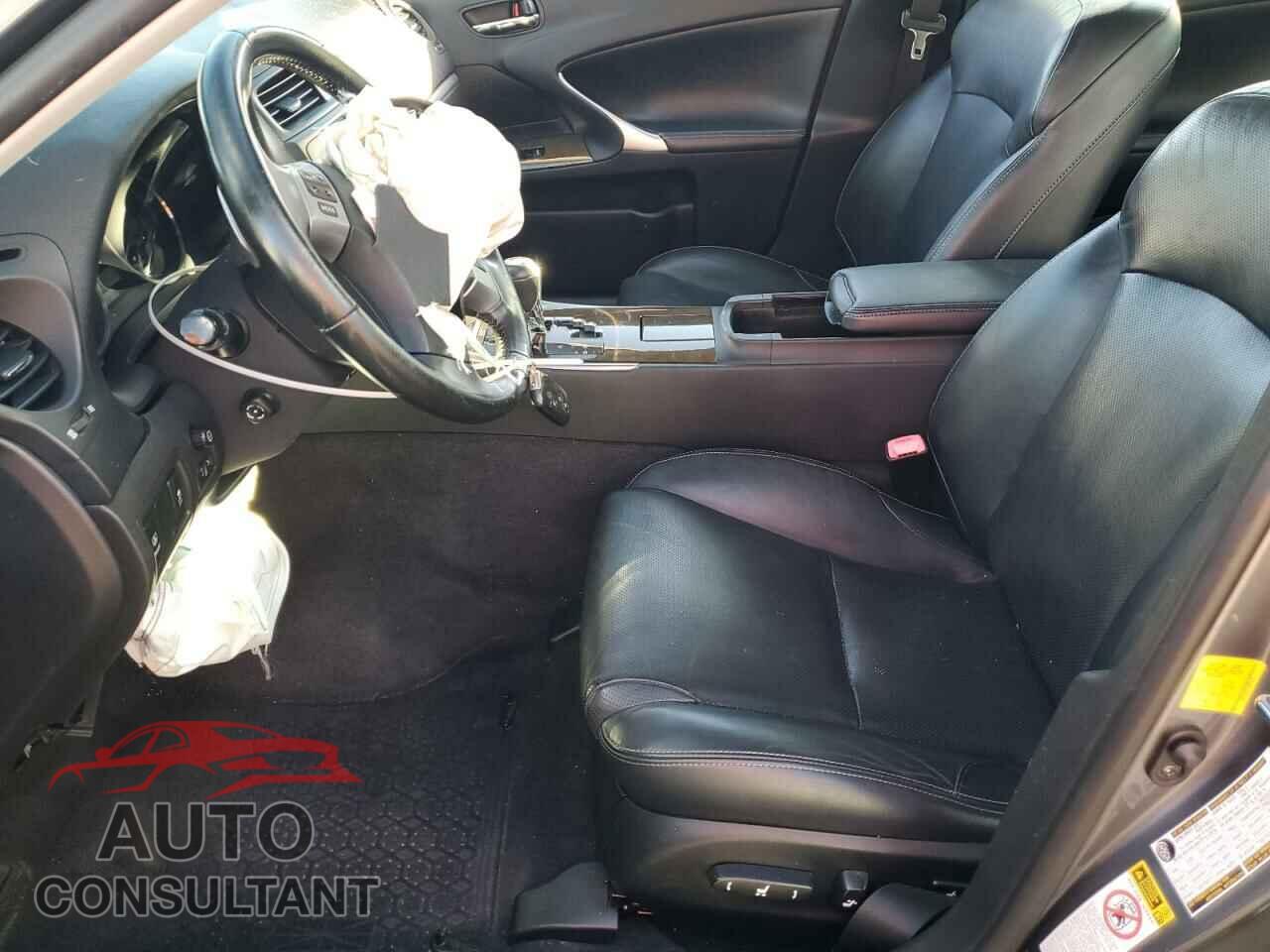 LEXUS IS 2012 - JTHCF5C23C5057417