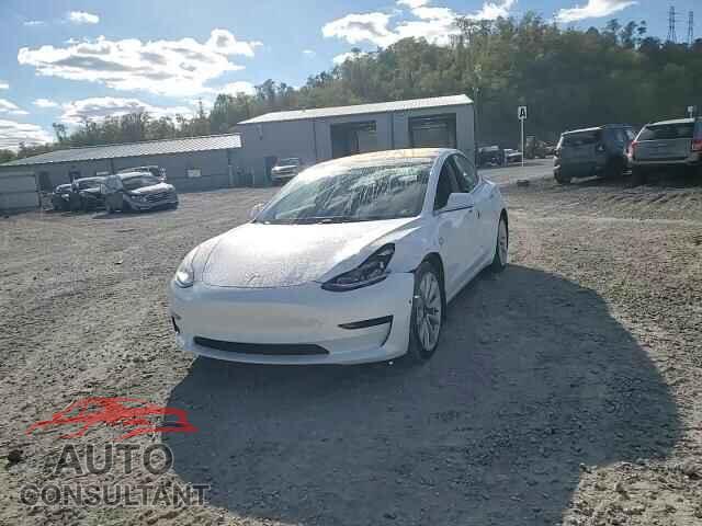 TESLA MODEL 3 2018 - 5YJ3E1EB0JF121998