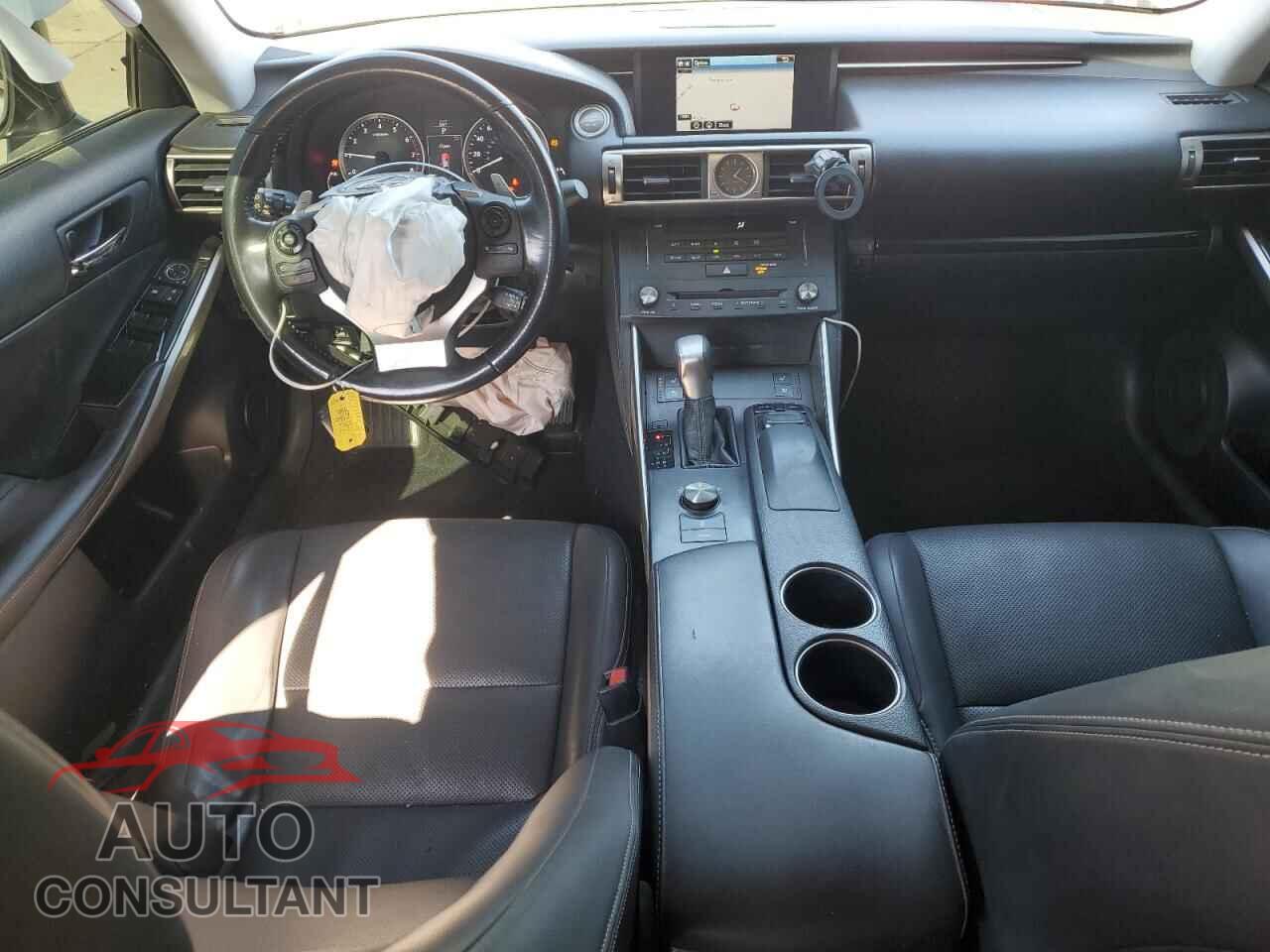 LEXUS IS 2016 - JTHBA1D25G5022076