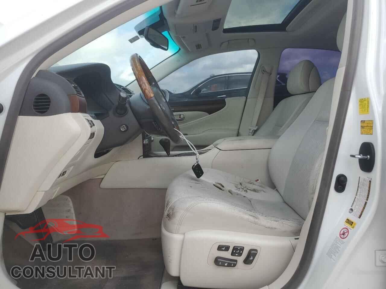 LEXUS LS460 2011 - JTHBL5EF4B5101802