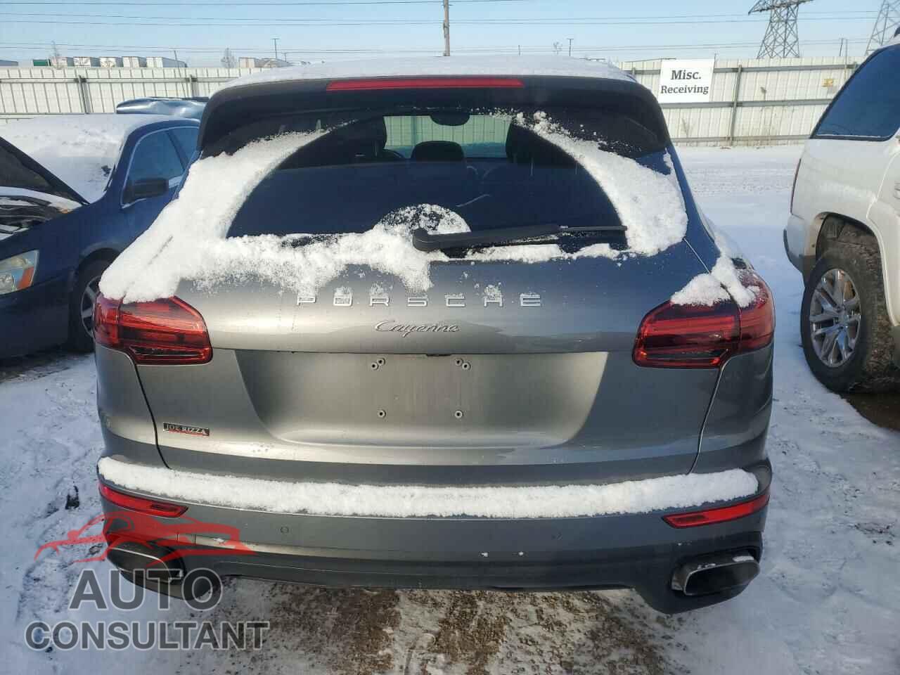 PORSCHE CAYENNE 2016 - WP1AA2A21GLA10038