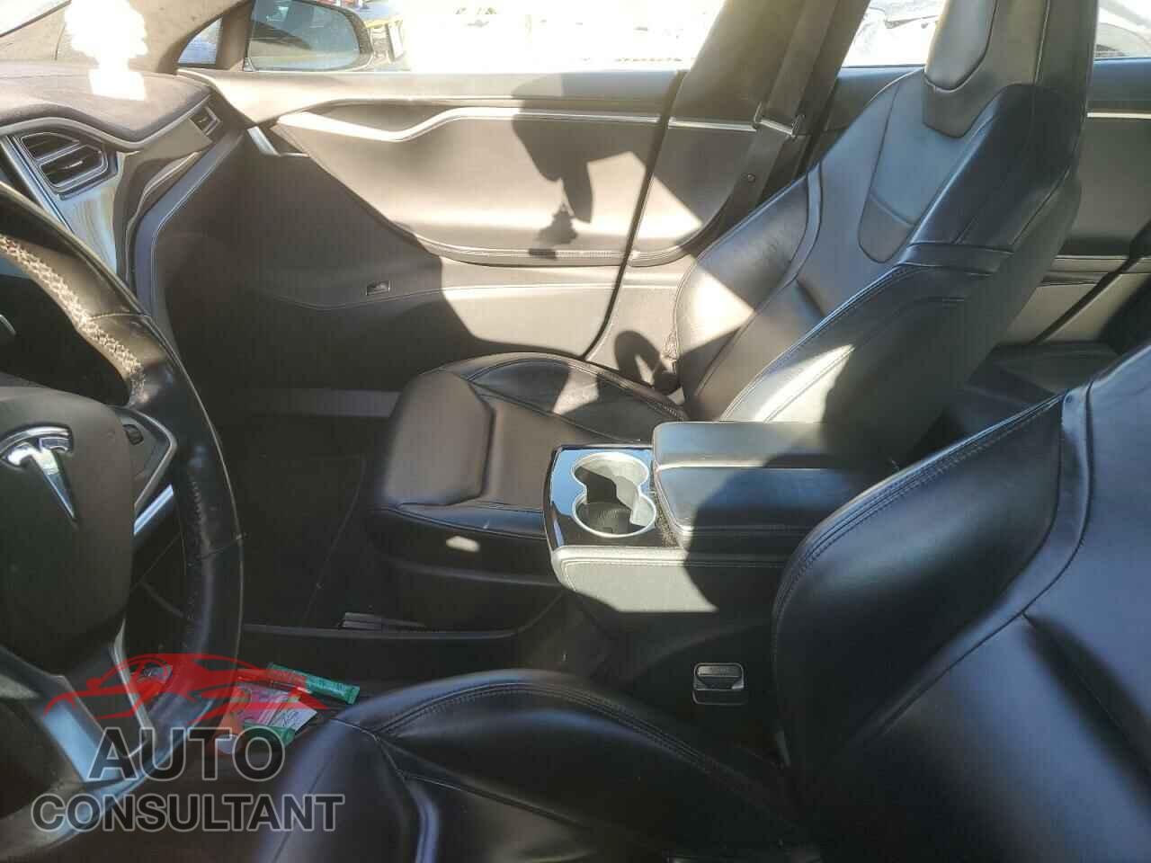 TESLA MODEL S 2015 - 5YJSA1V29FF099319