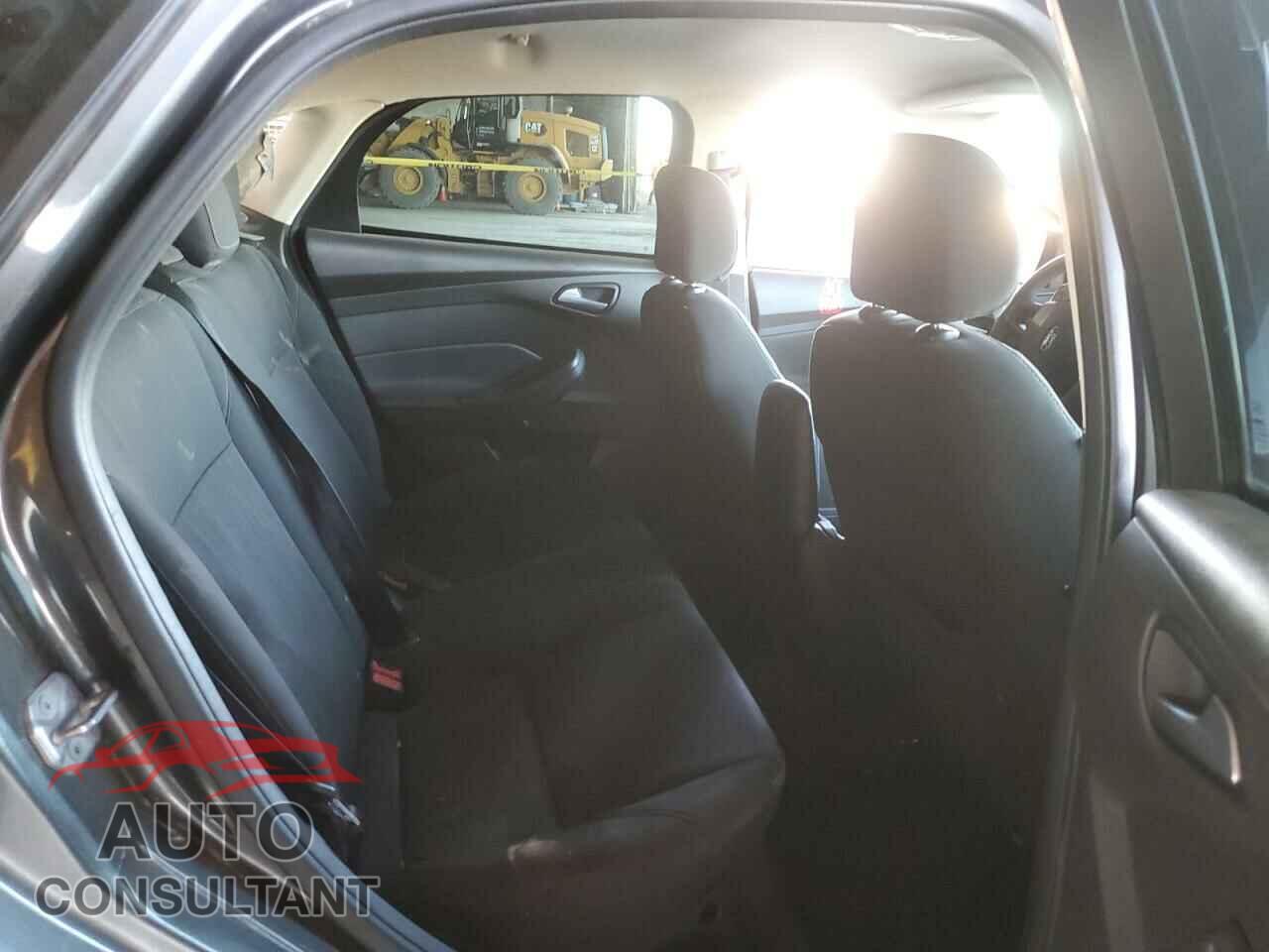 FORD FOCUS 2016 - 1FADP3F26GL347807