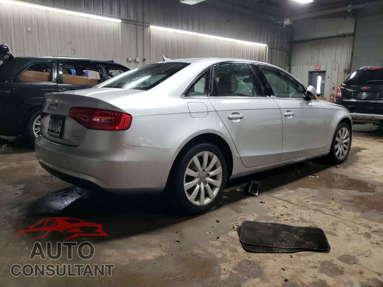 AUDI A4 2013 - WAUBFAFL0DA056385