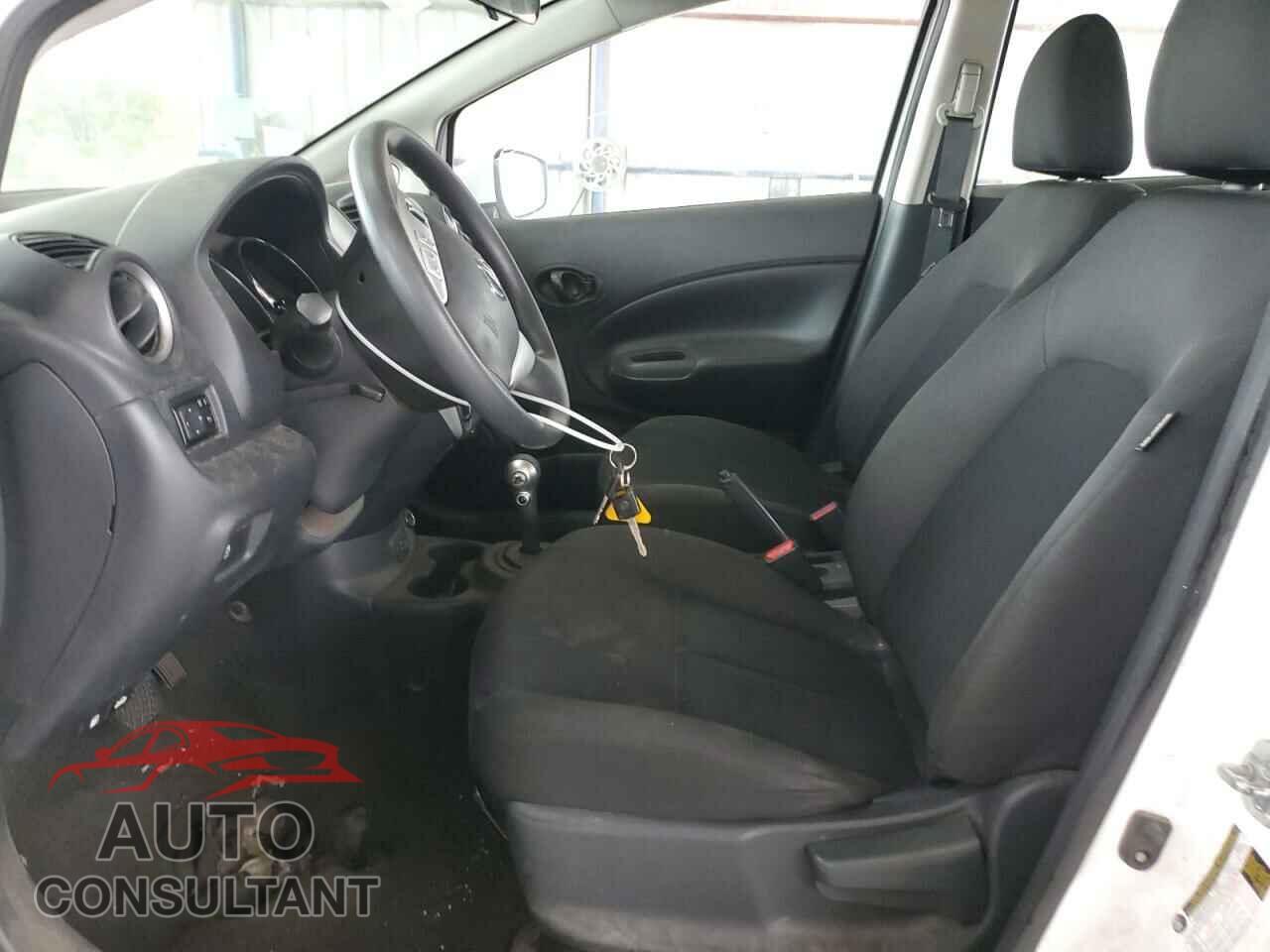 NISSAN VERSA 2019 - 3N1CE2CP3KL366689