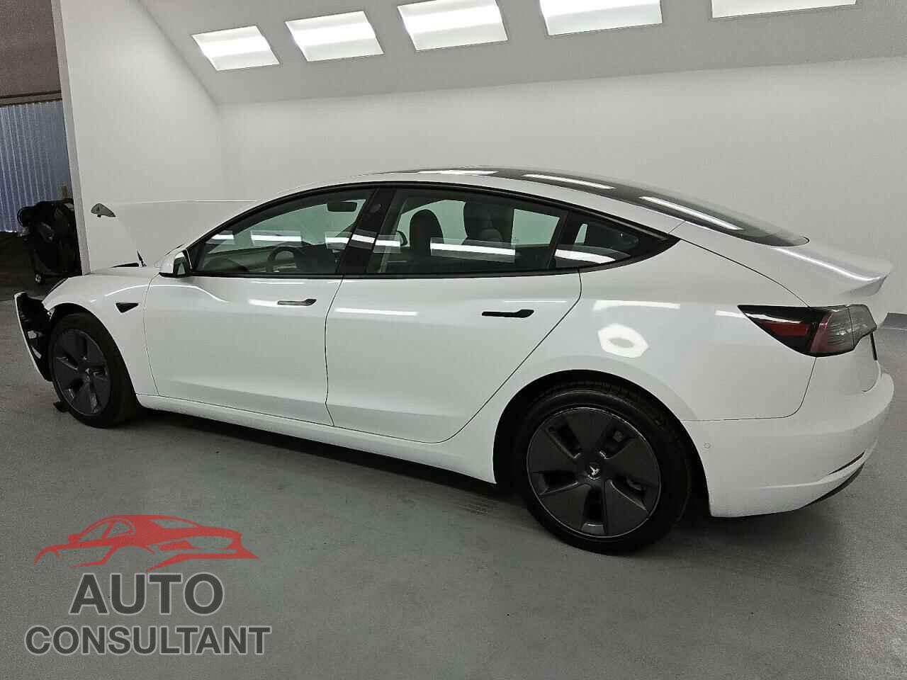 TESLA MODEL 3 2022 - 5YJ3E1EA2NF290109