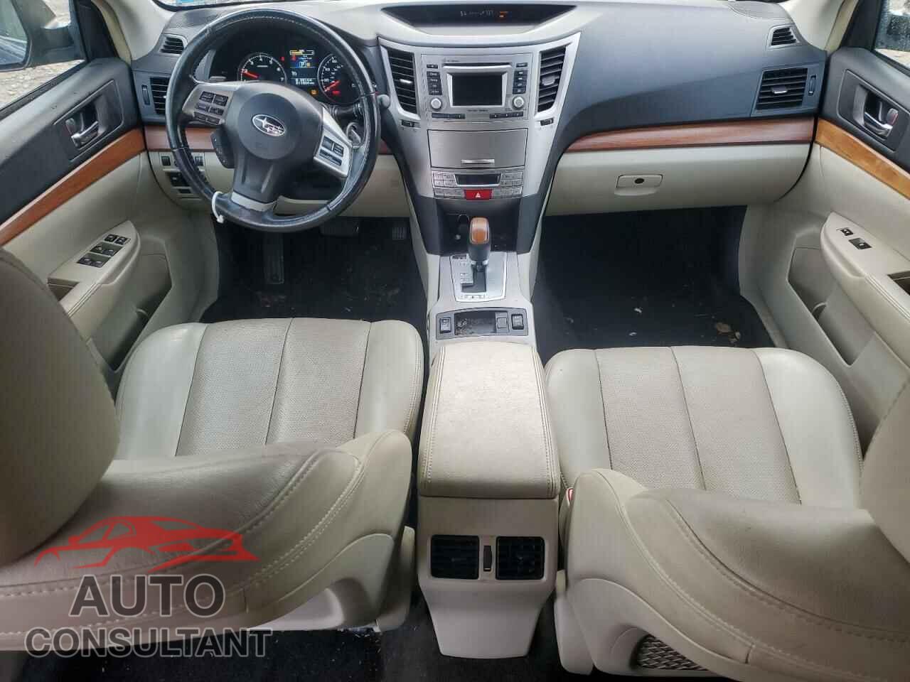SUBARU OUTBACK 2013 - 4S4BRBKC5D3207971