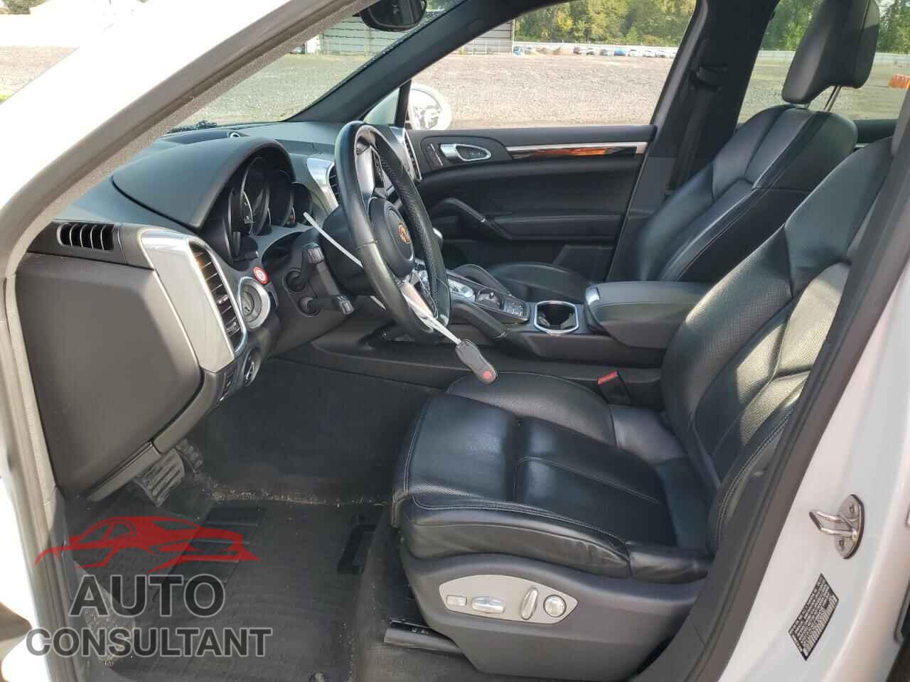 PORSCHE CAYENNE 2016 - WP1AA2A29GLA06500
