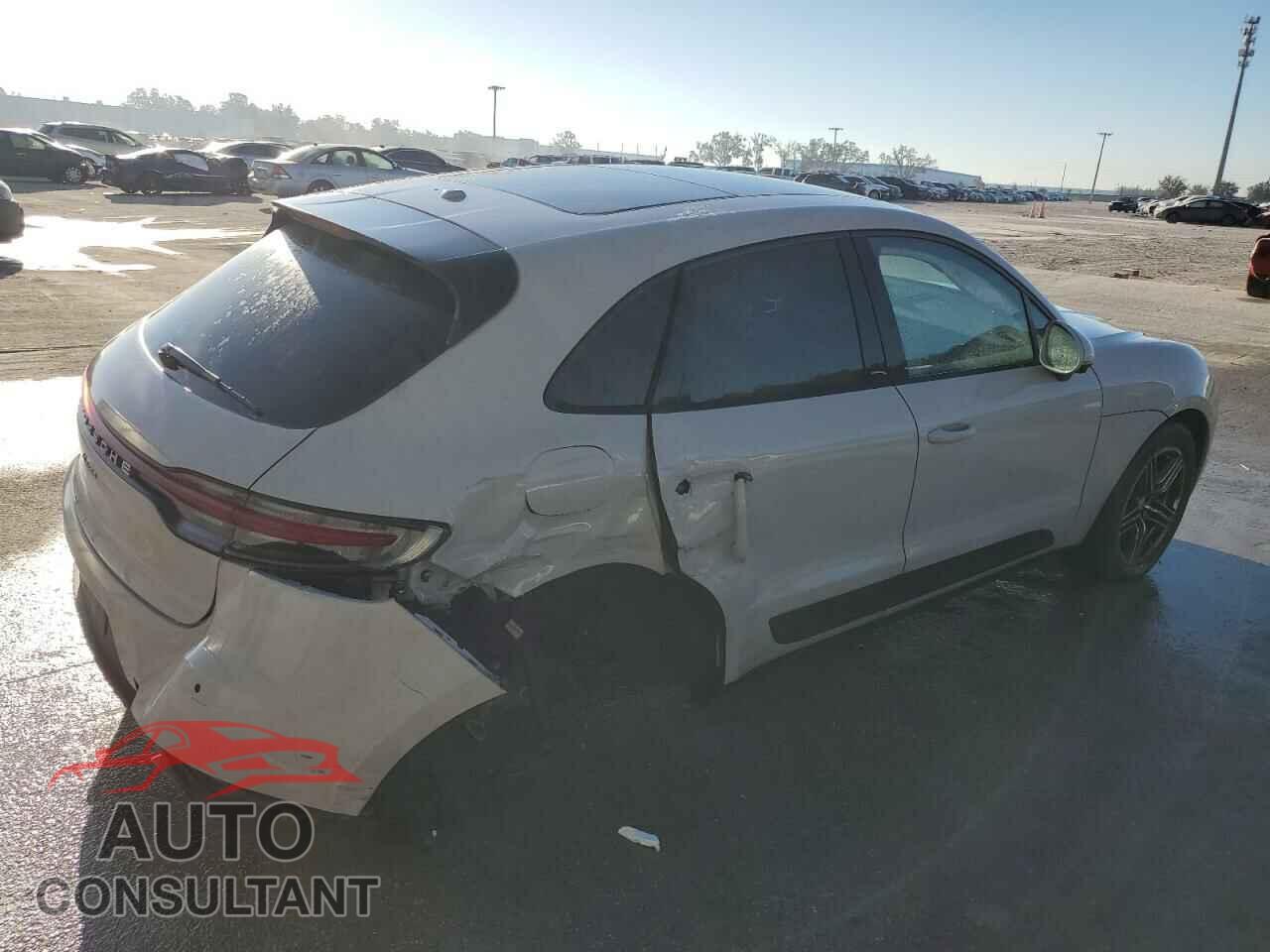 PORSCHE MACAN 2021 - WP1AA2A59MLB00608