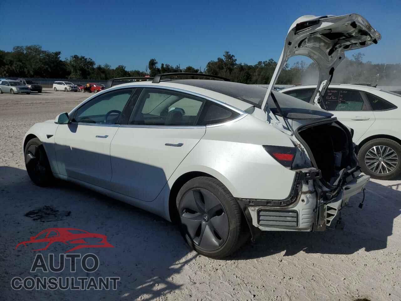TESLA MODEL 3 2018 - 5YJ3E1EAXJF027277