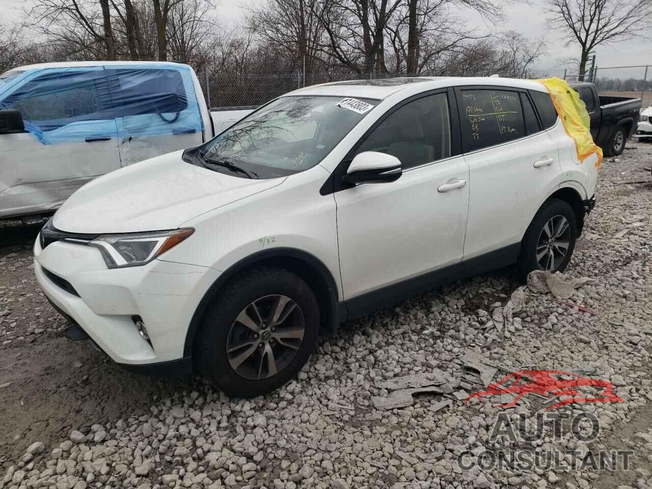 TOYOTA RAV4 2018 - JTMRFREV2JJ196744